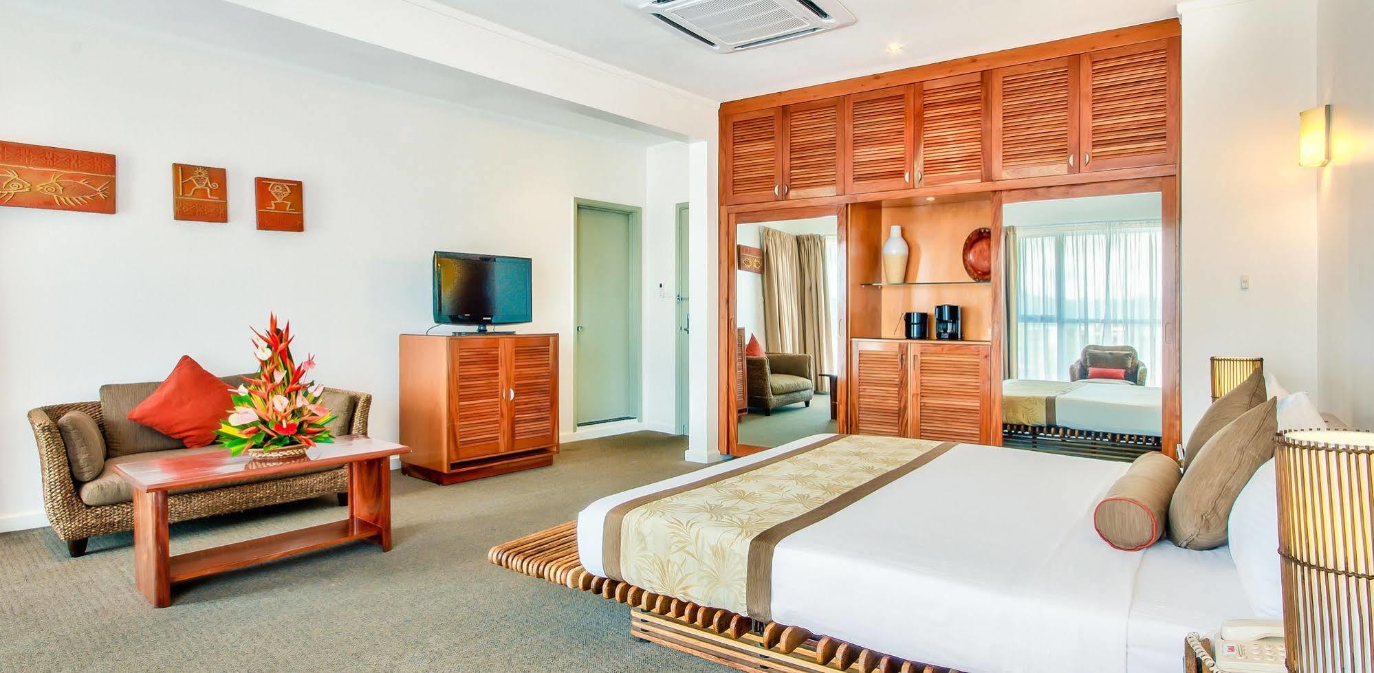 Tanoa Plaza Hotel Suva Exterior photo